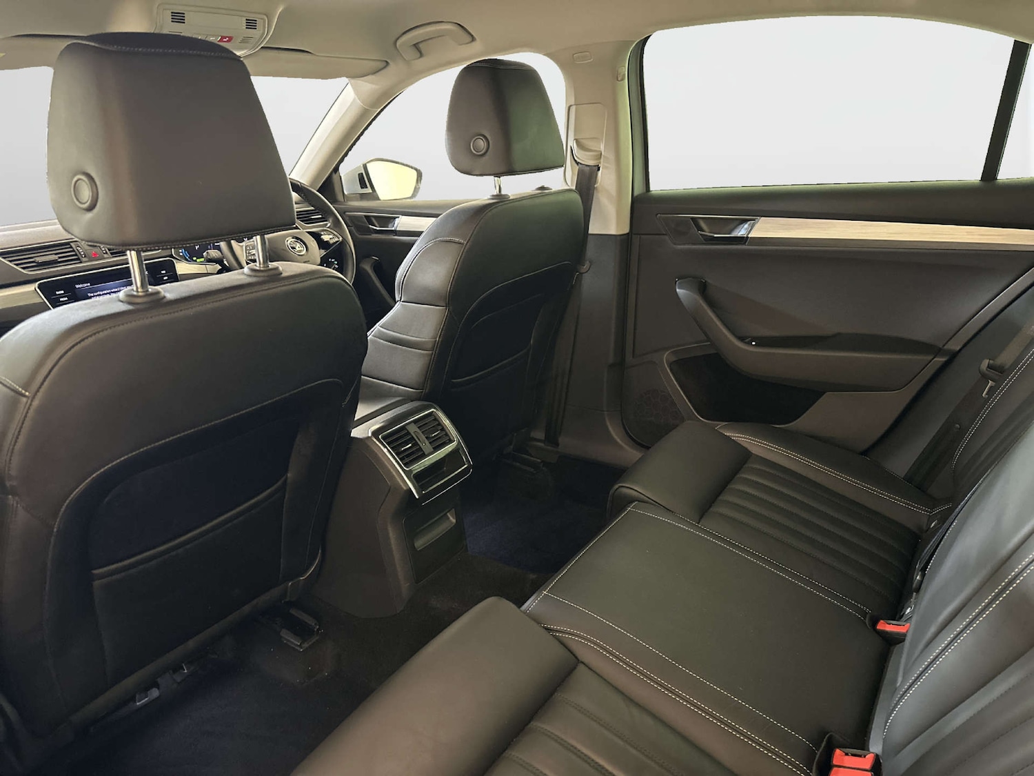 Used Skoda Superb 2021 for sale - 78083356: Photo 14