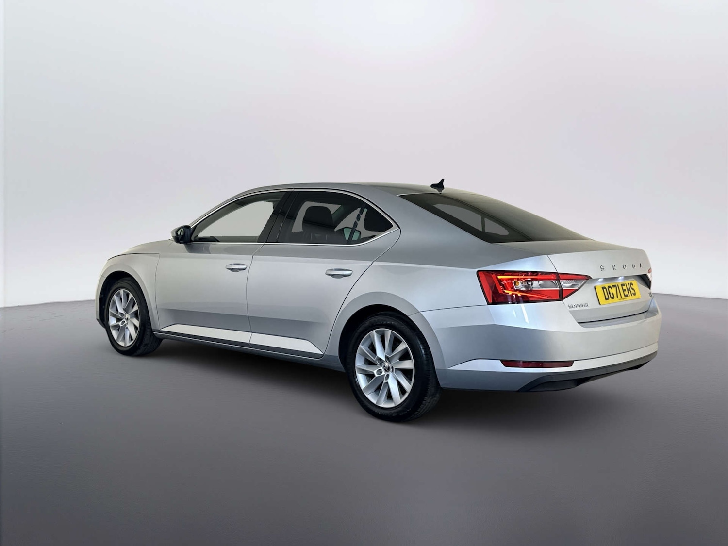 Used Skoda Superb 2021 for sale - 78083356: Photo 8