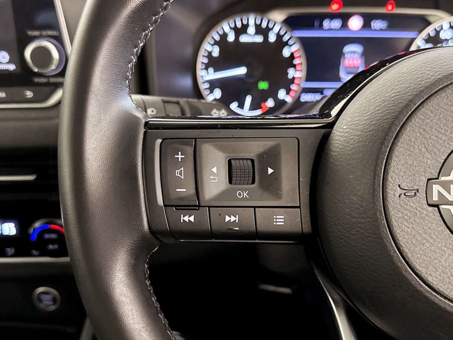 Used Nissan Qashqai 2024 for sale - 77251449: Photo 17