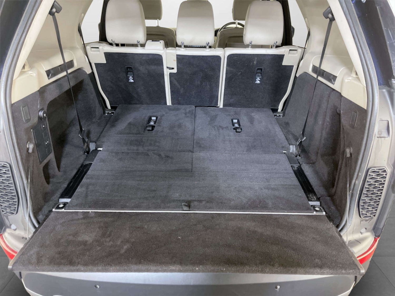 Used Land Rover Discovery 2018 for sale - 77380677: Photo 16