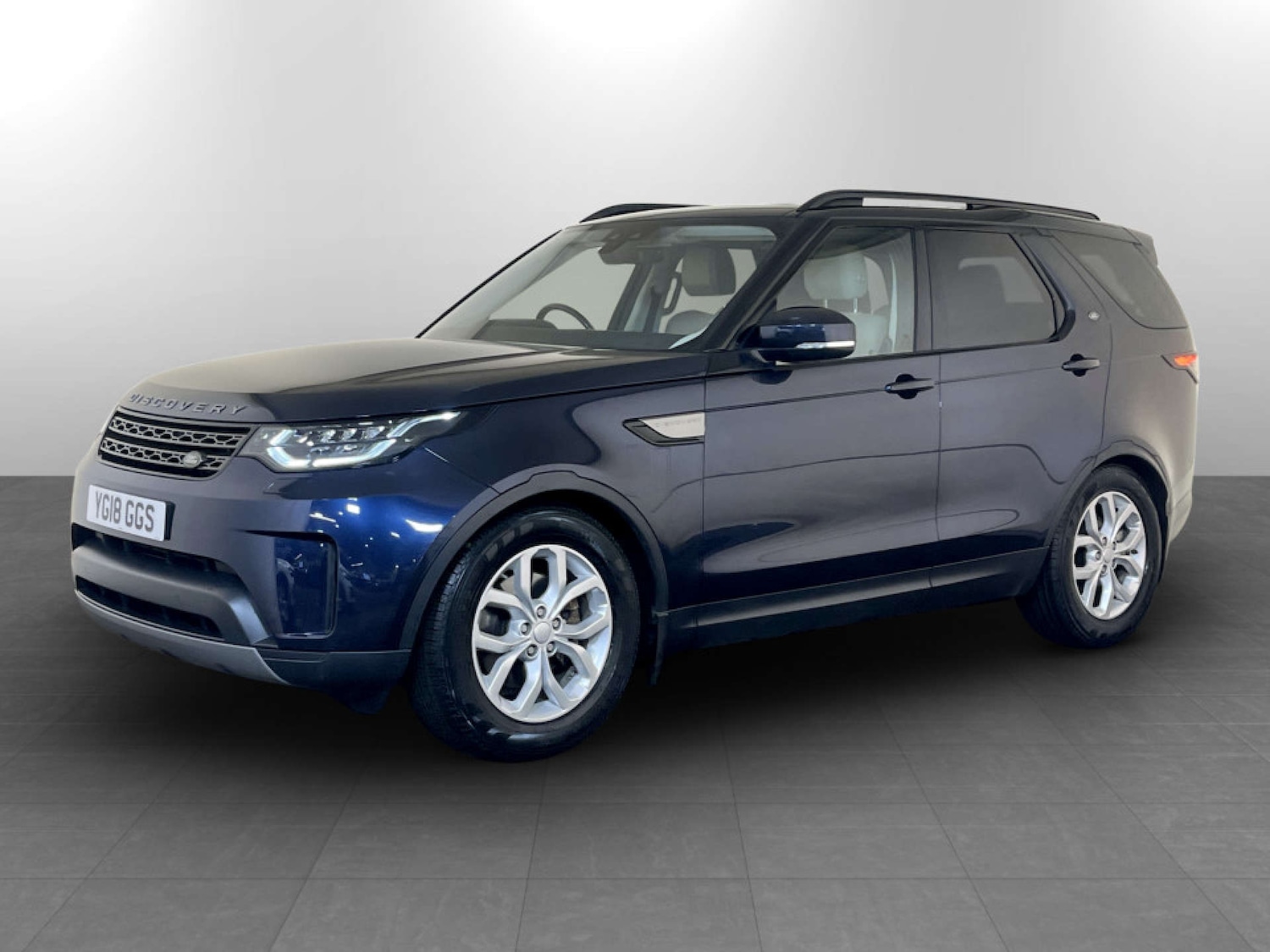 Used Land Rover Discovery 2018 for sale - 77380677: Photo 6
