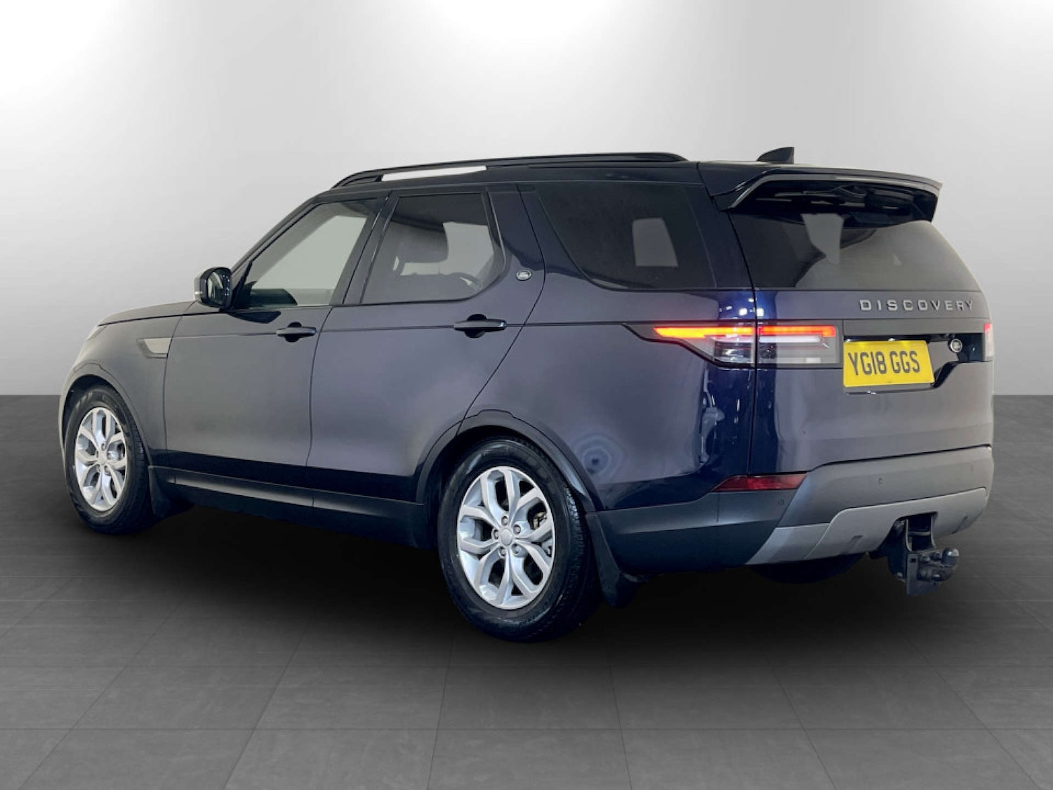 Used Land Rover Discovery 2018 for sale - 77380677: Photo 8