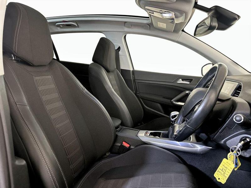 Used Peugeot 308 2019 for sale - 76488600: Photo 14