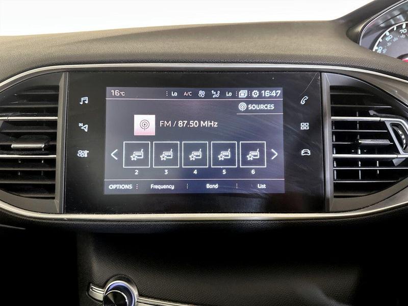 Used Peugeot 308 2019 for sale - 76488600: Photo 24