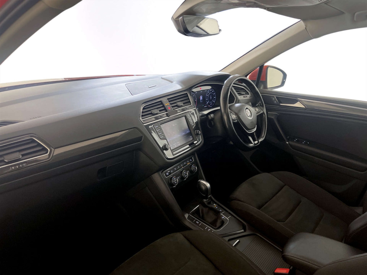 Used Volkswagen Tiguan 2017 for sale - 77185296: Photo 12