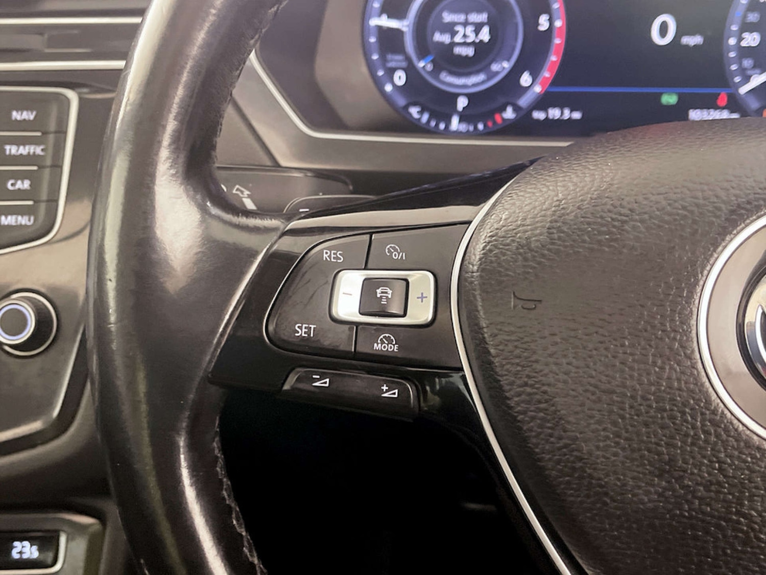 Used Volkswagen Tiguan 2017 for sale - 77185296: Photo 17