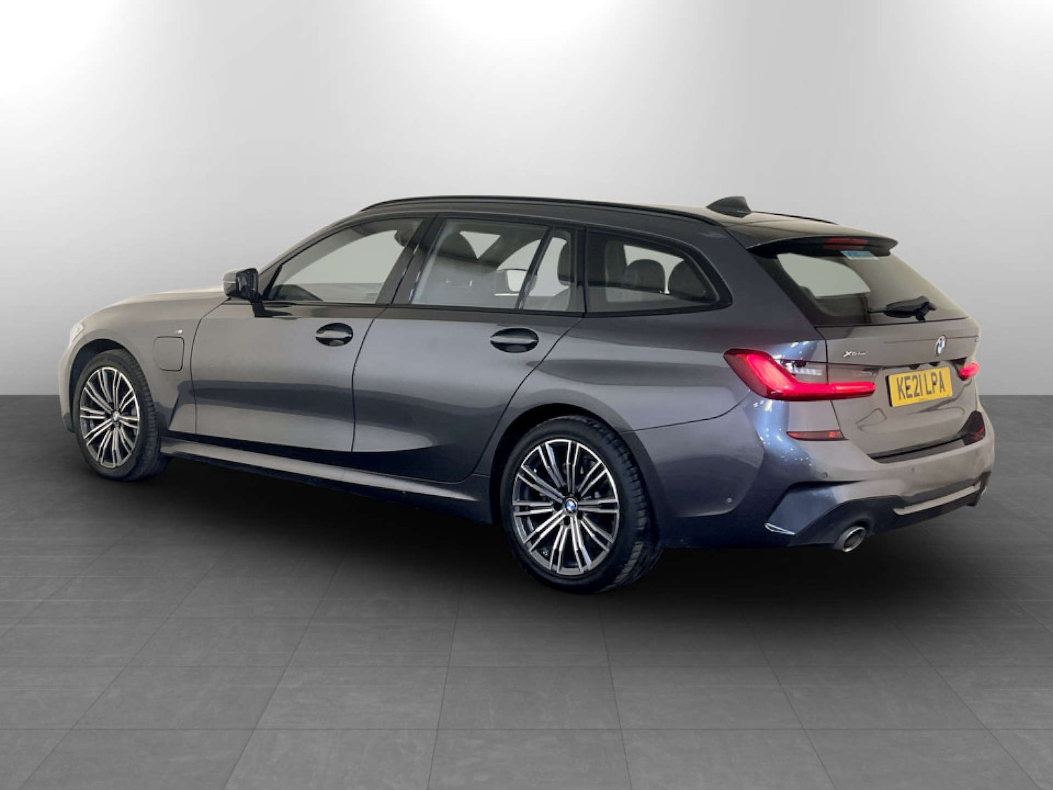 Used BMW 3 Series 2021 for sale - 77185277: Photo 8