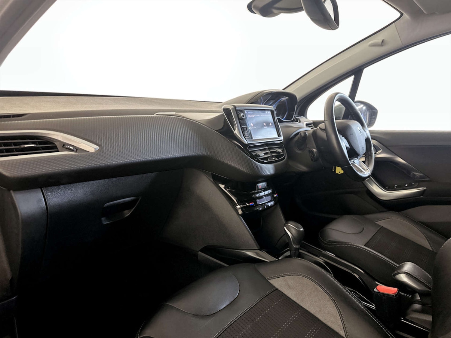 Used Peugeot 2008 2019 for sale - 77326083: Photo 12