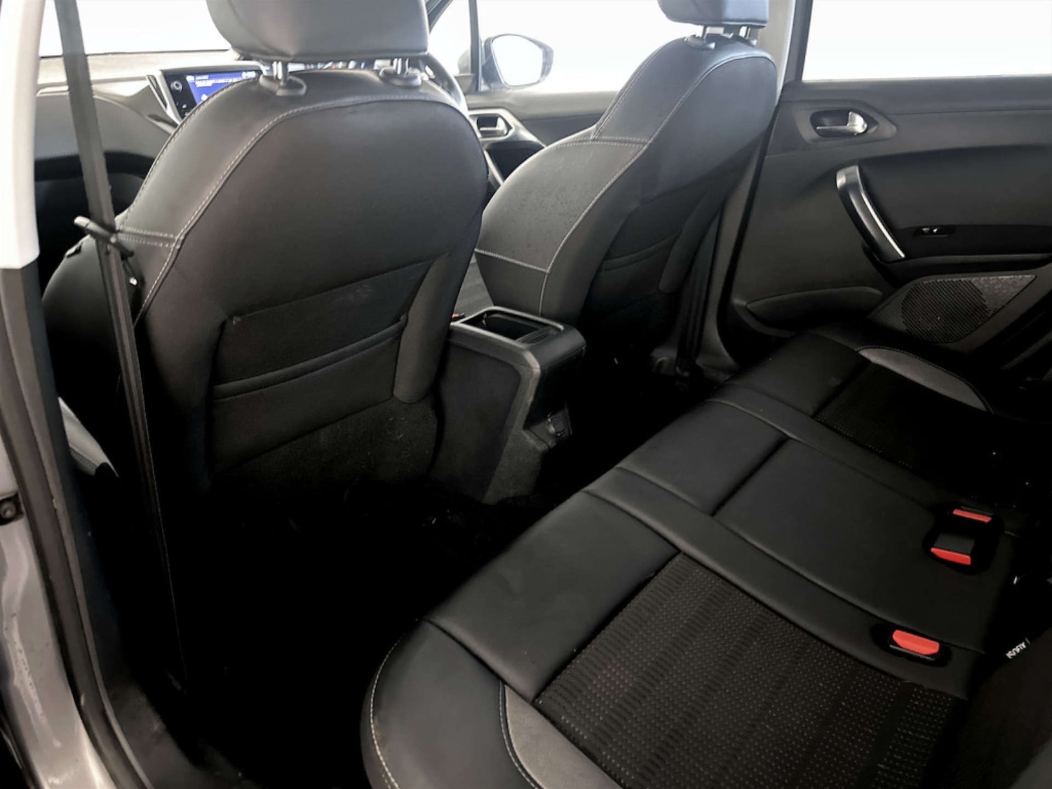 Used Peugeot 2008 2019 for sale - 77326083: Photo 14