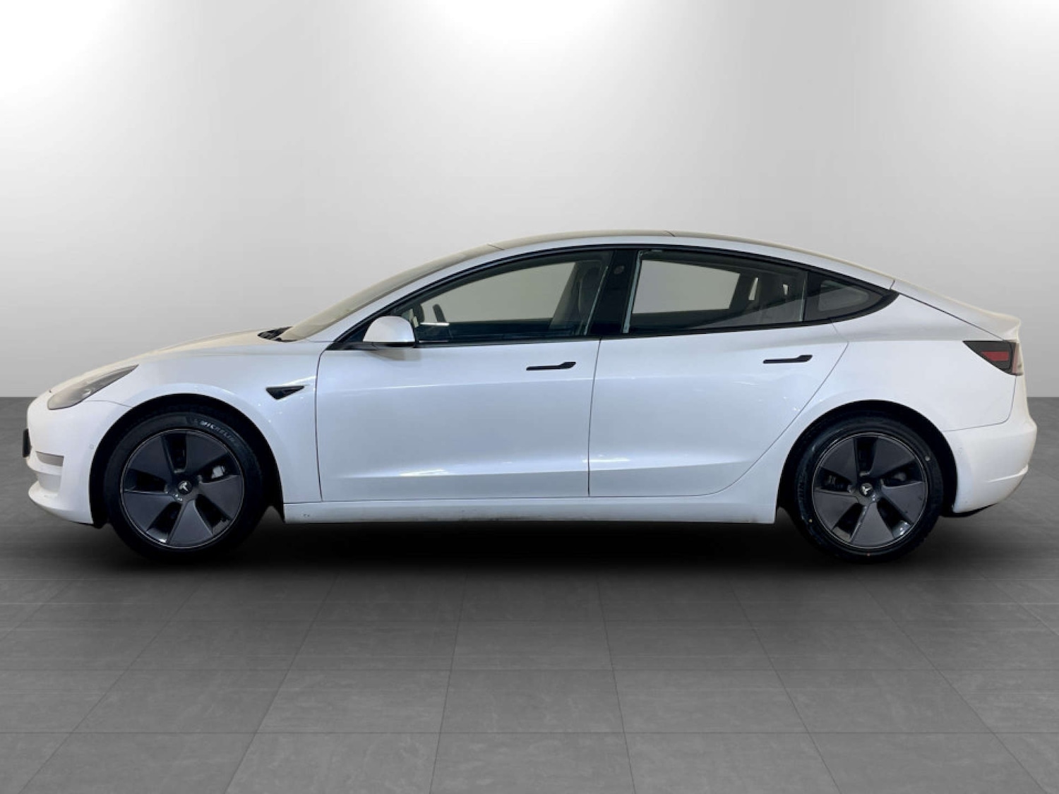 Used Tesla Model 3 2021 for sale - 77644031: Photo 7