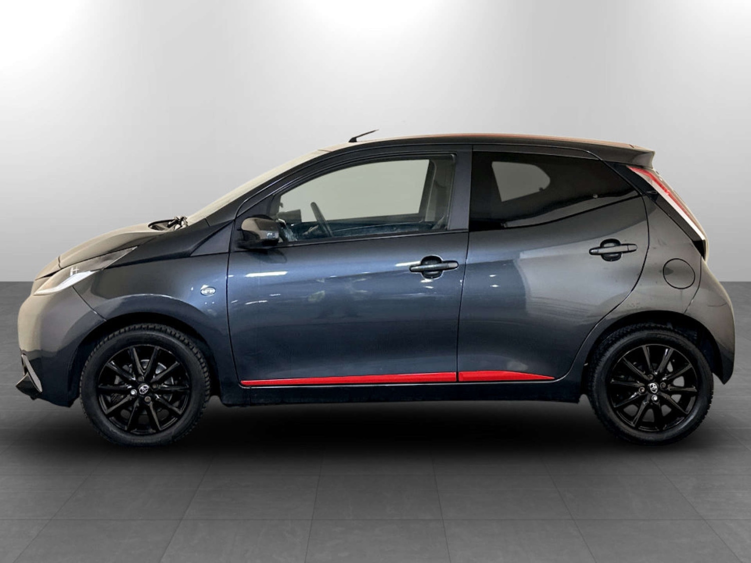 Used Toyota AYGO 2017 for sale - 77780909: Photo 7