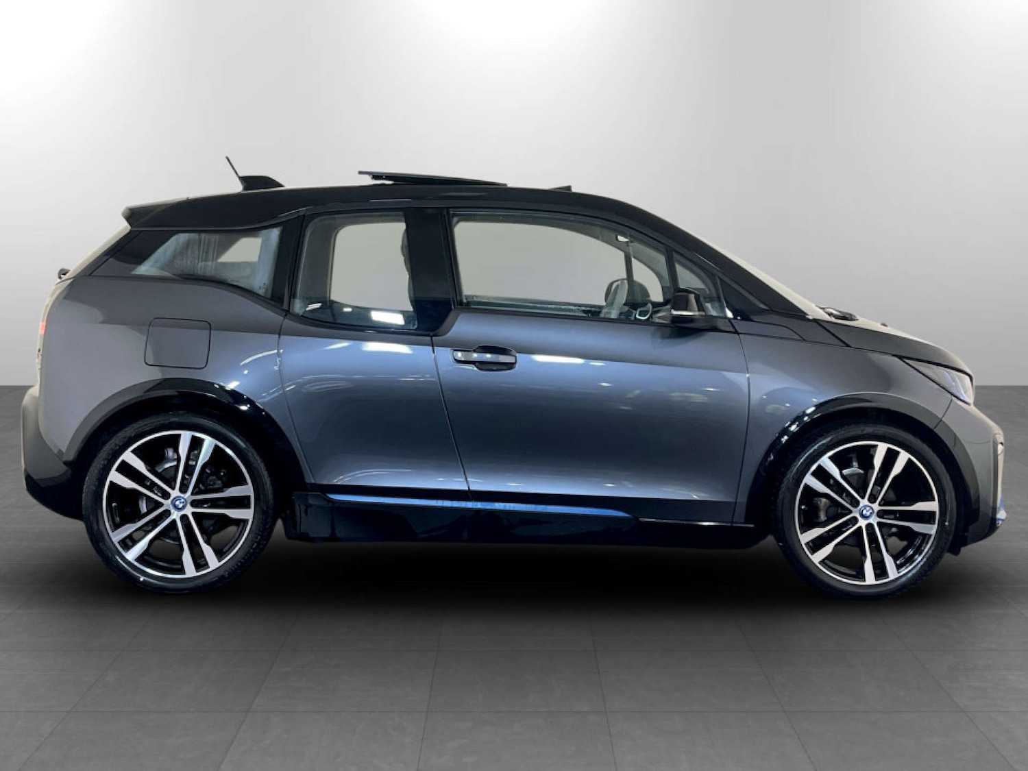 Used BMW i3 2019 for sale - 77342201: Photo 11