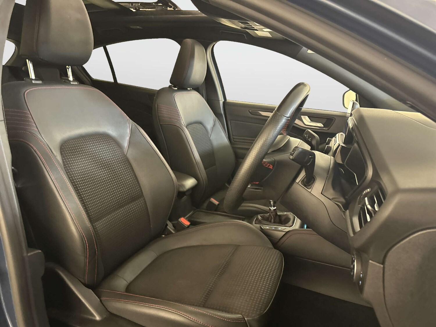 Used Ford Focus 2022 for sale - 77906908: Photo 13