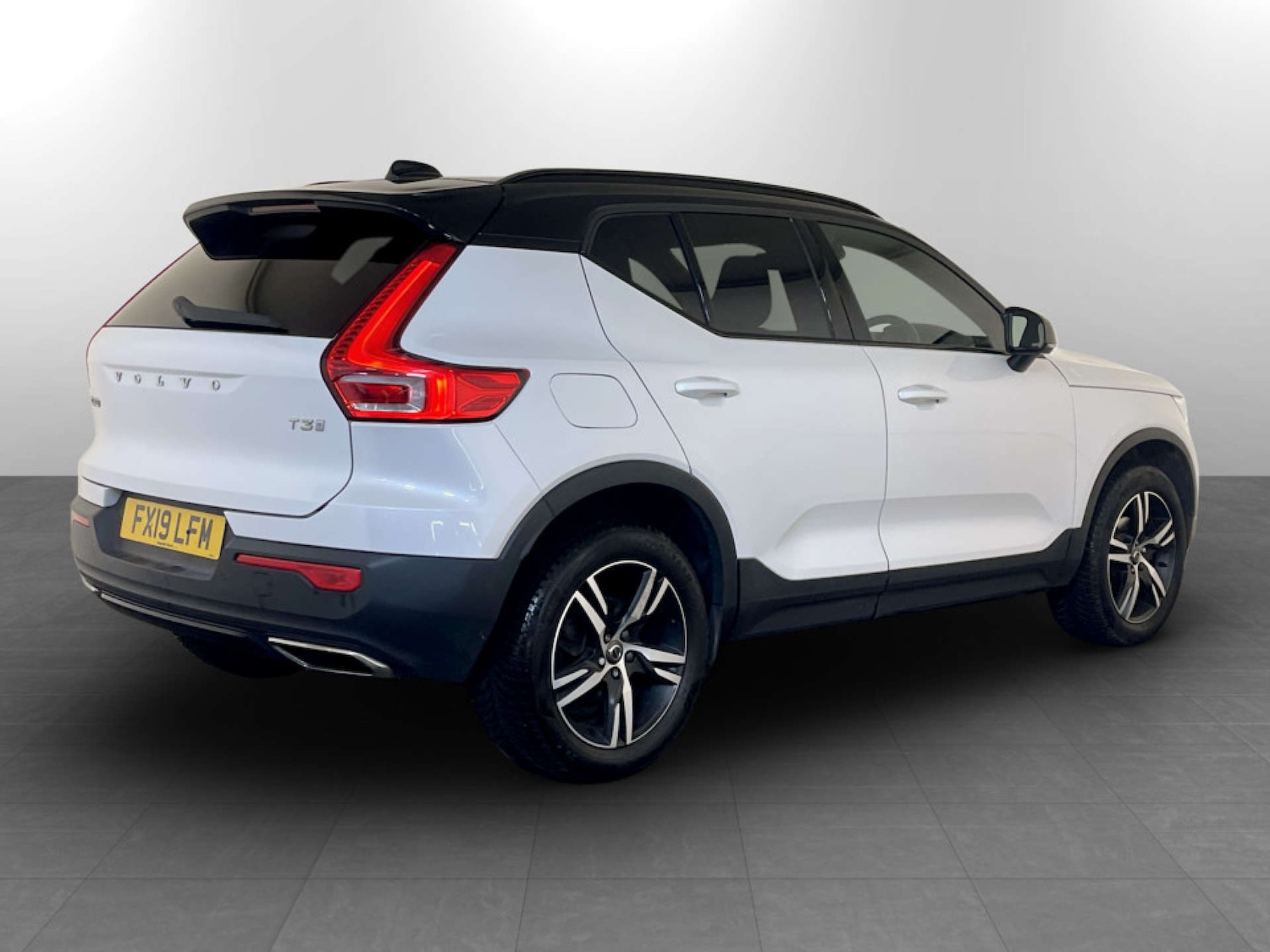 Used Volvo XC40 2019 for sale - 77609452: Photo 10