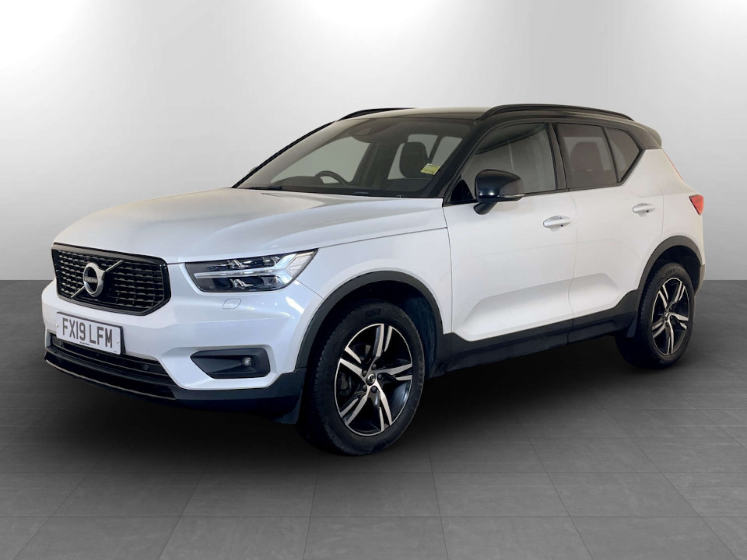 Used Volvo XC40 2019 for sale - 77609452: Photo 6