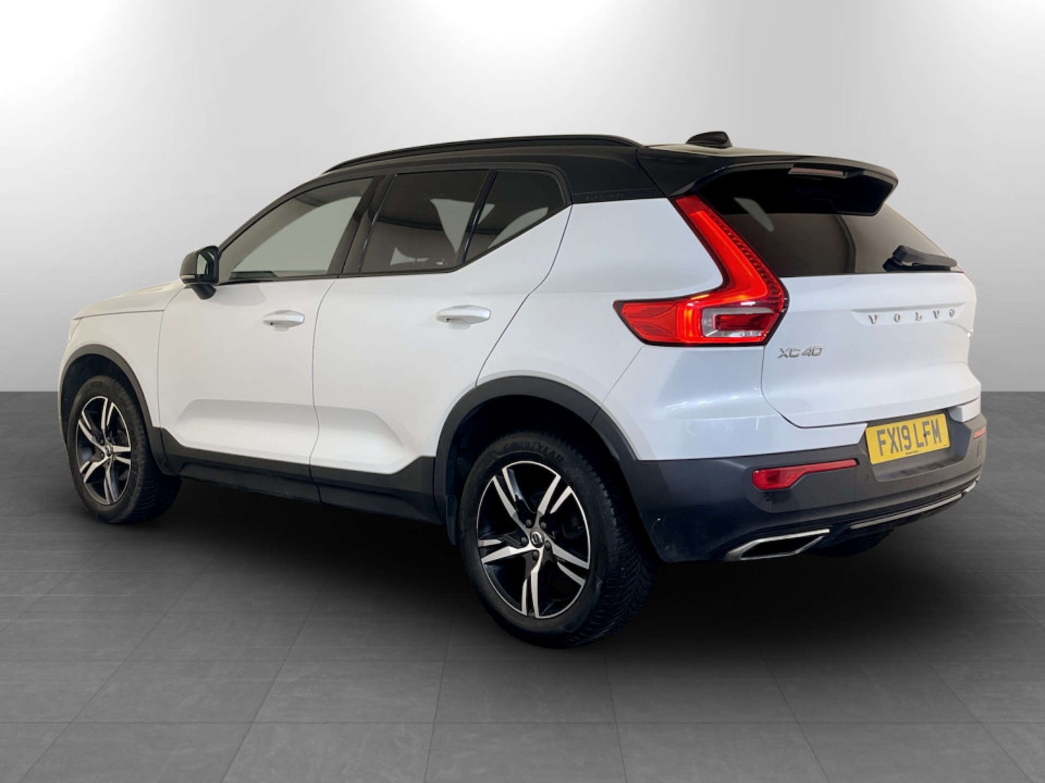 Used Volvo XC40 2019 for sale - 77609452: Photo 8