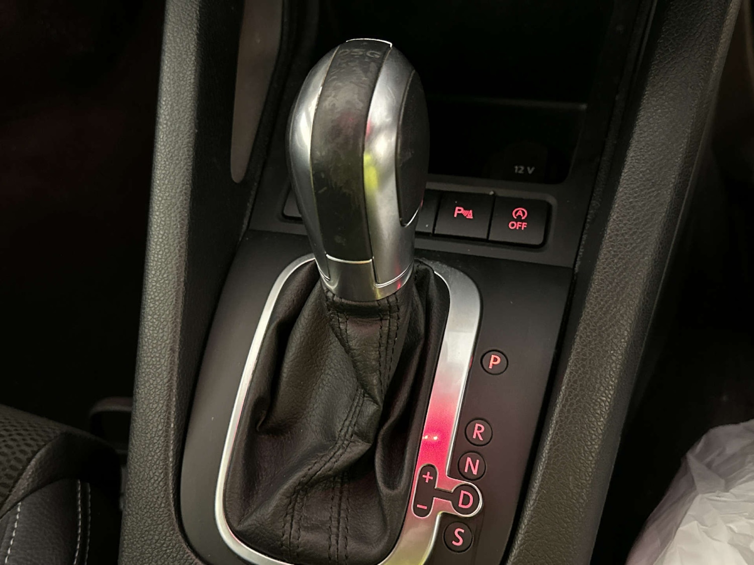 Used Volkswagen Scirocco 2018 for sale - 77990064: Photo 24