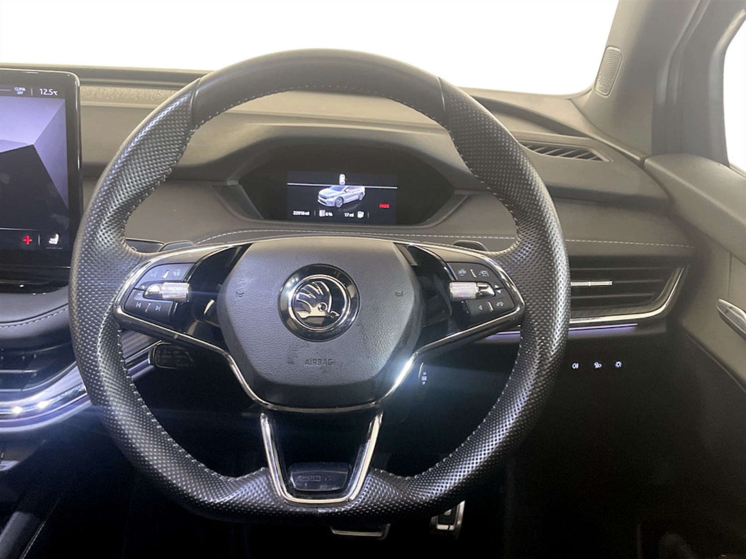 Used Skoda Enyaq 2023 for sale - 77681192: Photo 15