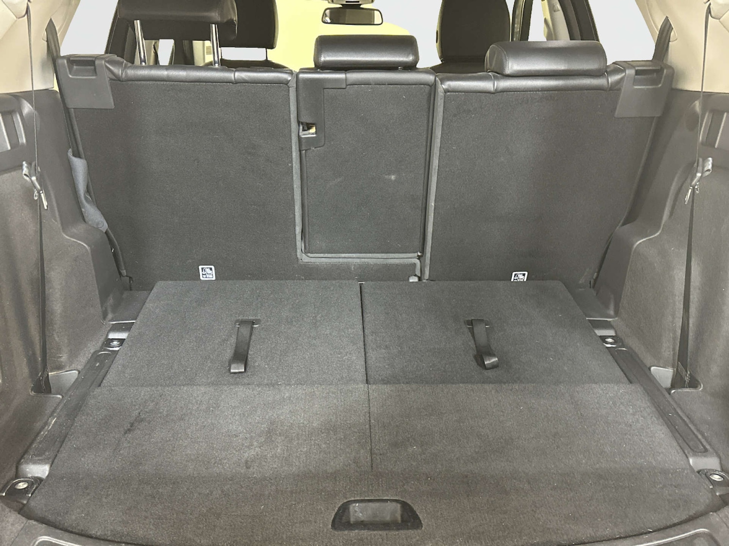 Used Land Rover Discovery Sport 2019 for sale - 77837301: Photo 16