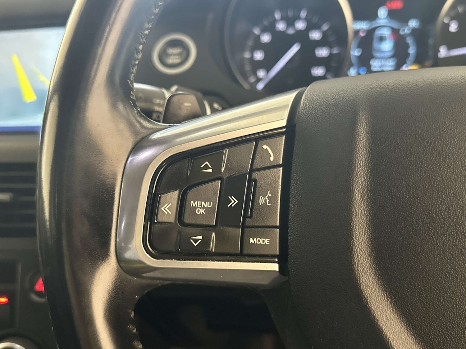 Used Land Rover Discovery Sport 2019 for sale - 77837301: Photo 18