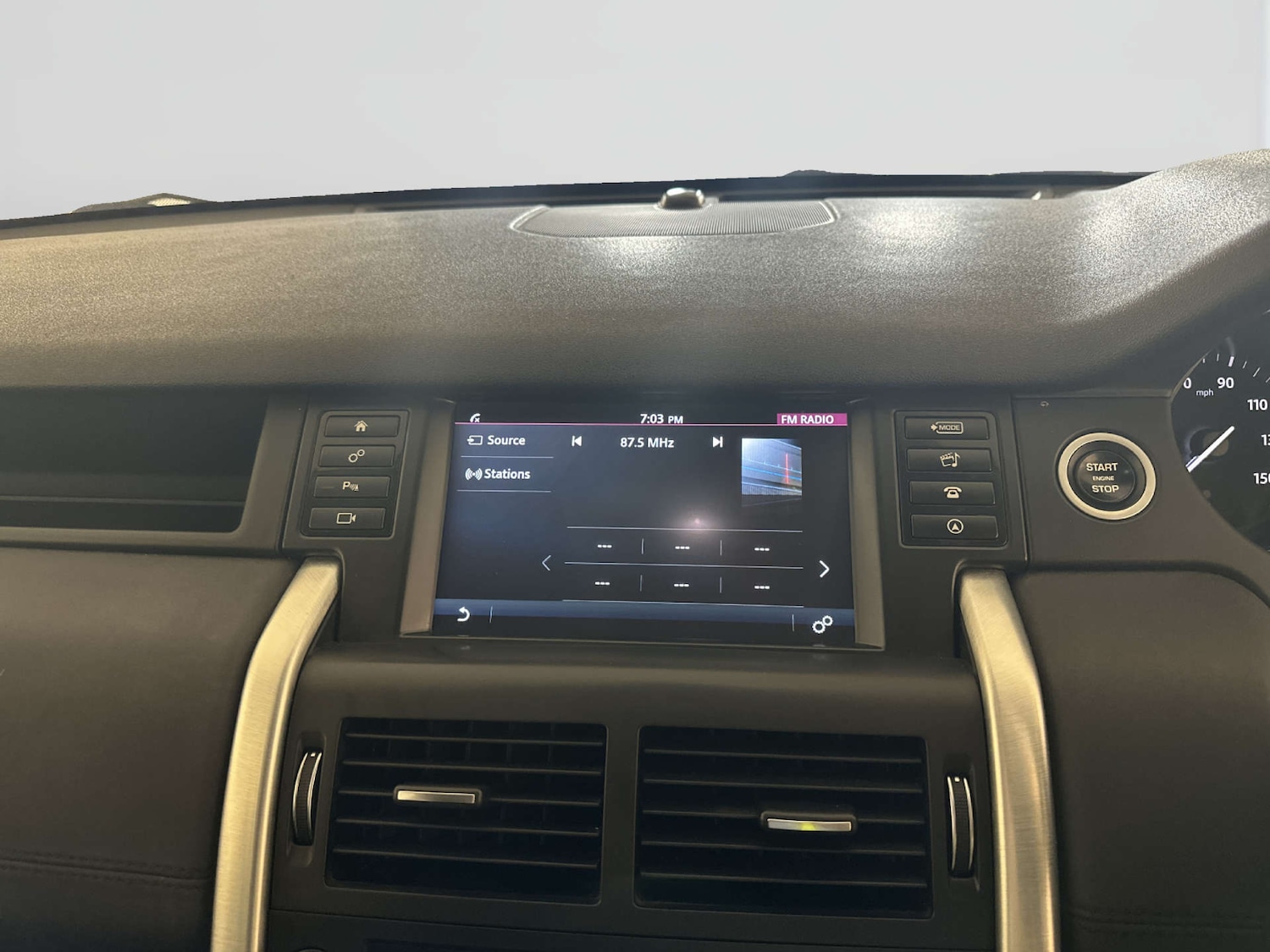 Used Land Rover Discovery Sport 2019 for sale - 77837301: Photo 21