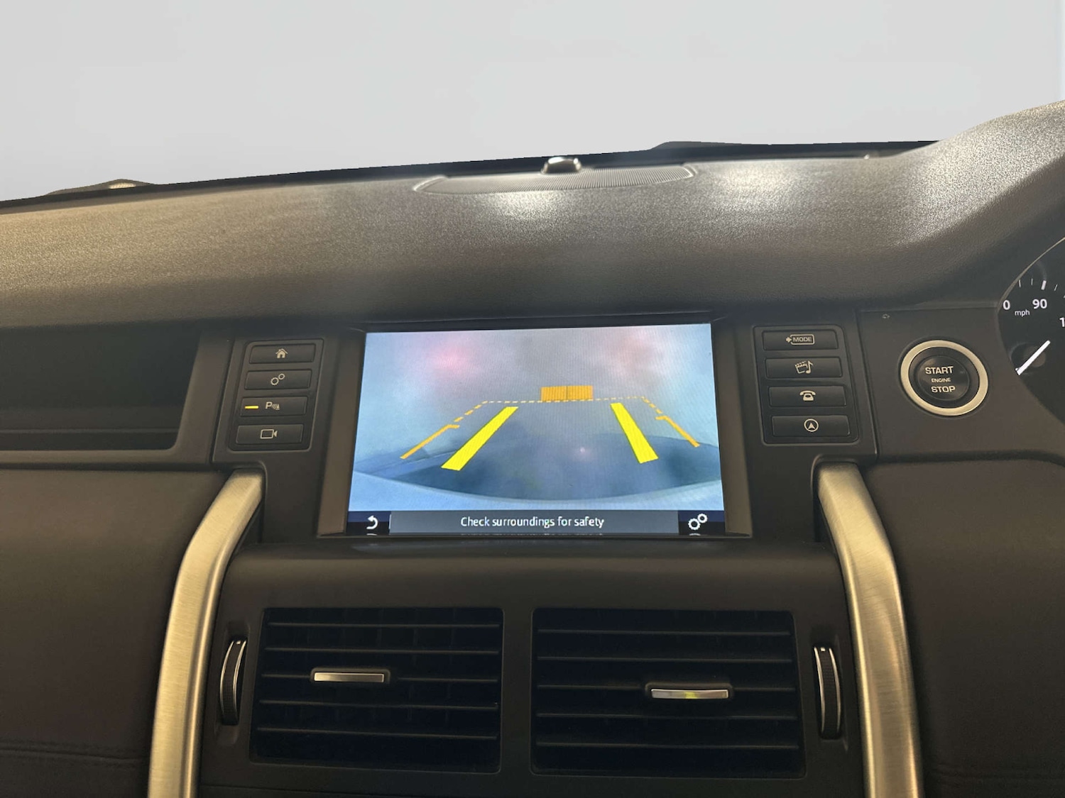 Used Land Rover Discovery Sport 2019 for sale - 77837301: Photo 24