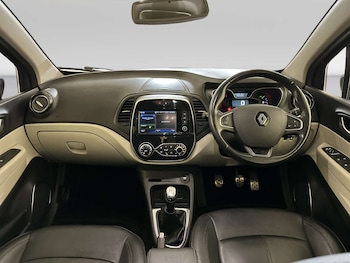 Used Renault Captur 2019 for sale - 79494381: Photo