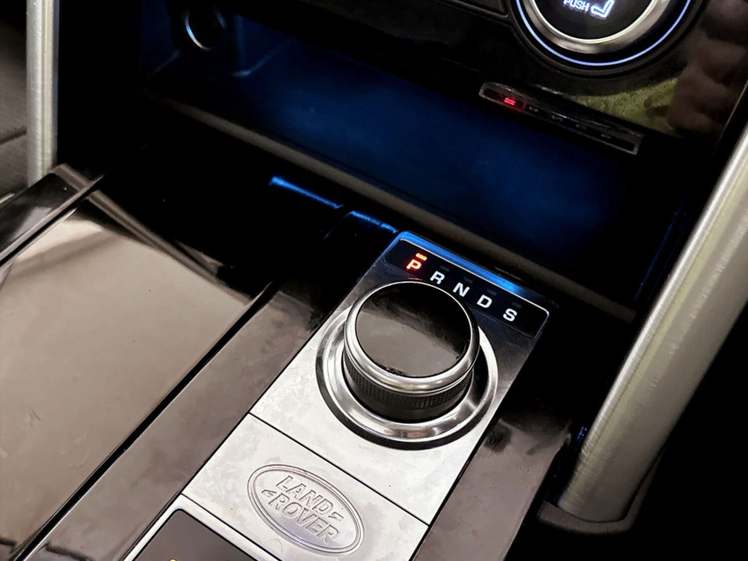 Used Land Rover Discovery 2018 for sale - 77590612: Photo 30