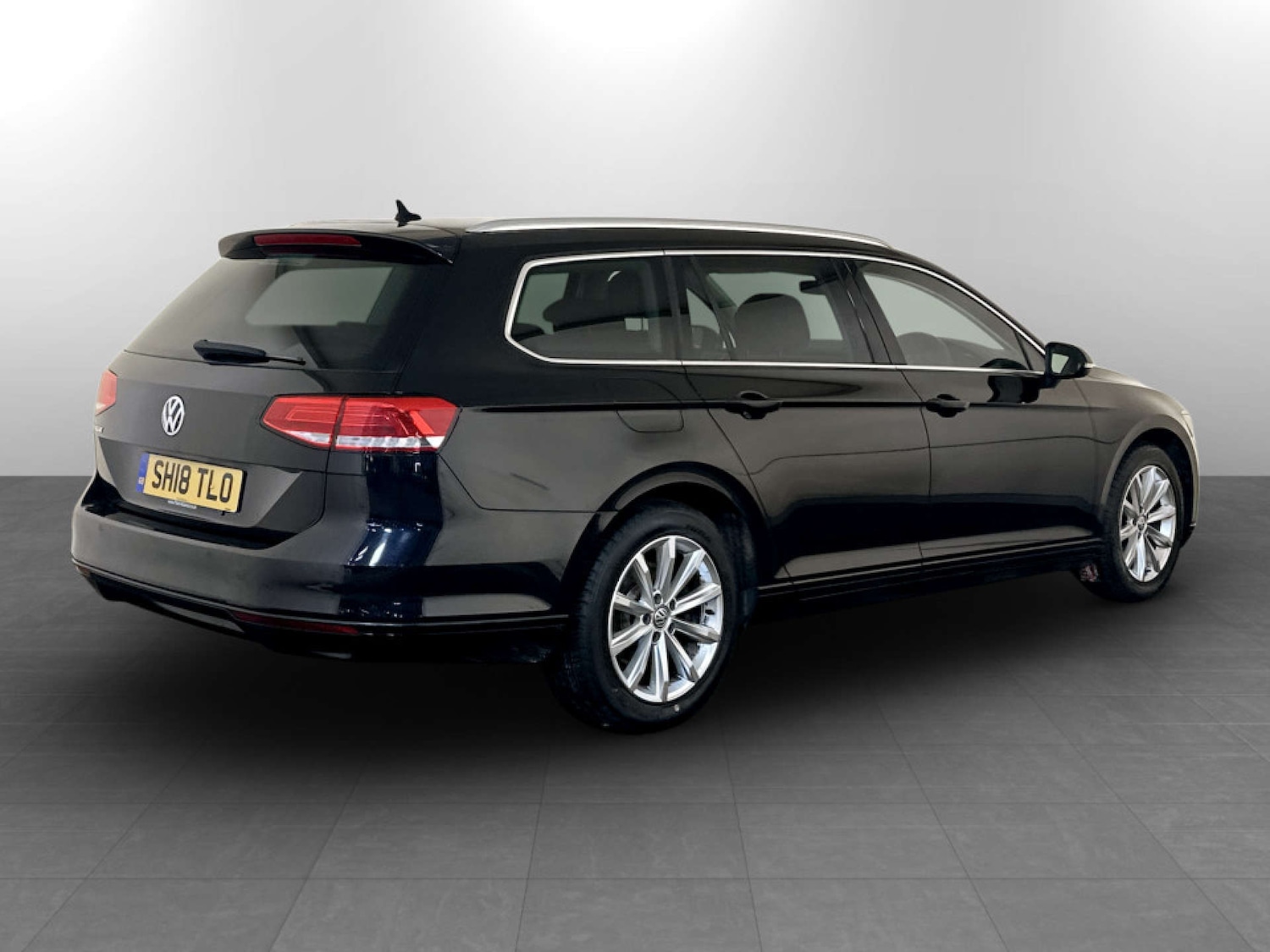 Used Volkswagen Passat 2018 for sale - 77195893: Photo 10