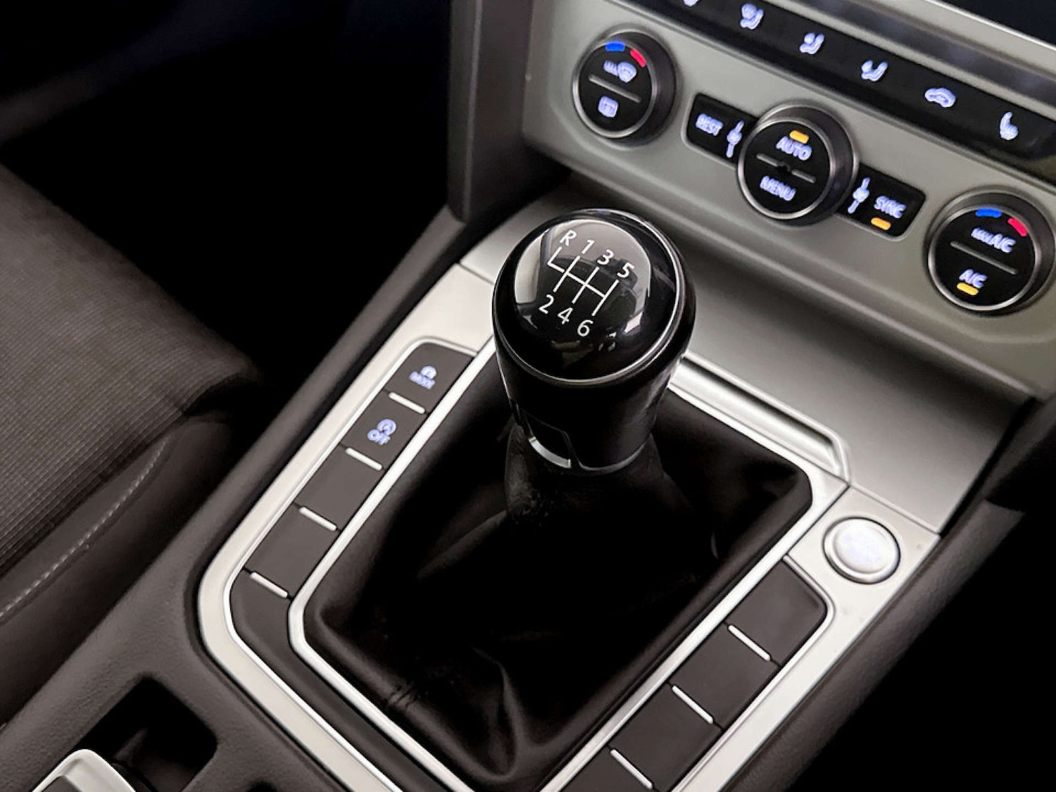 Used Volkswagen Passat 2018 for sale - 77195893: Photo 26