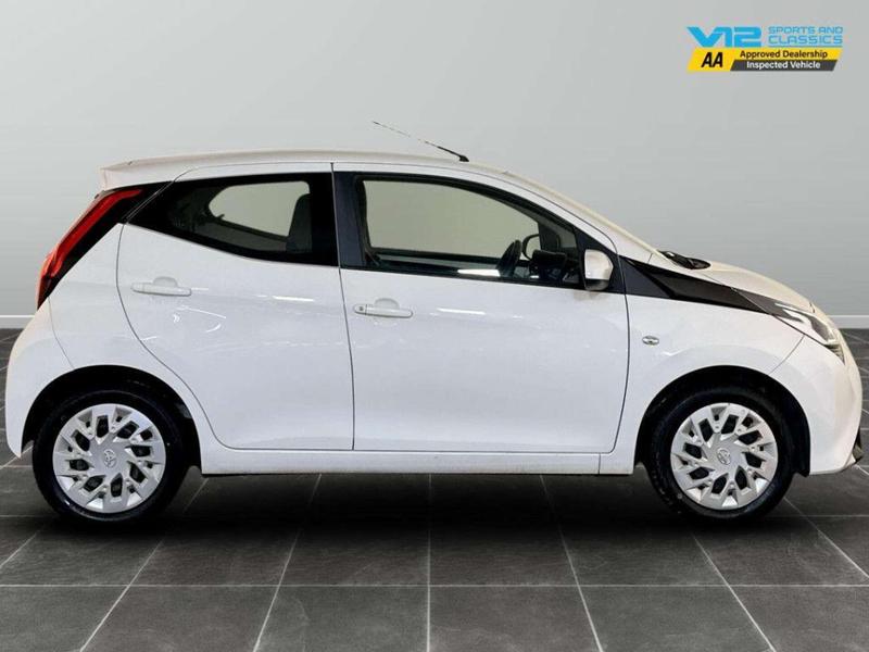 Used Toyota AYGO 2018 for sale - 76826120: Photo 11