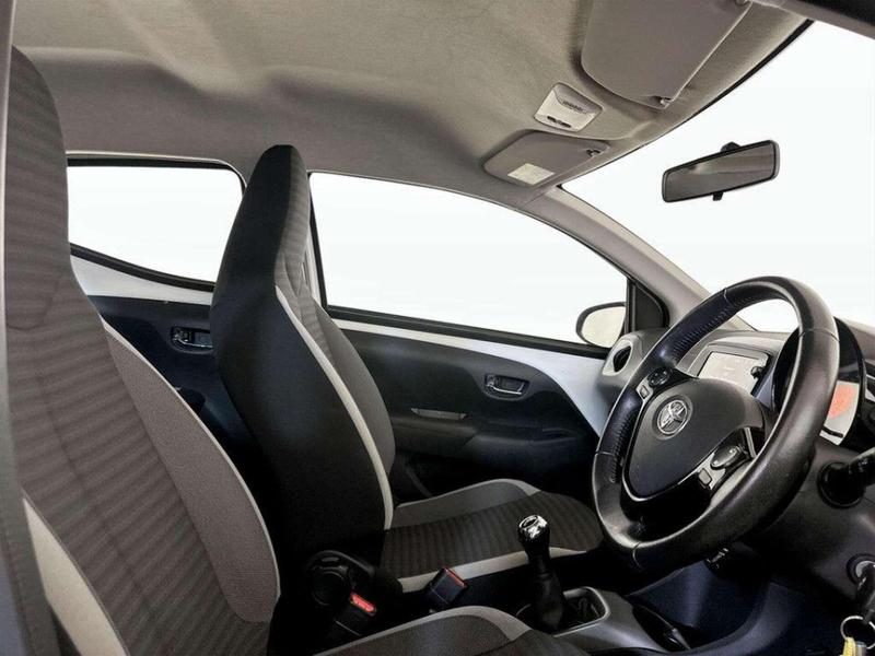 Used Toyota AYGO 2018 for sale - 76826120: Photo 13