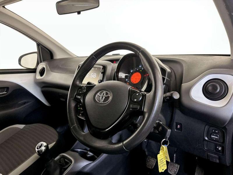 Used Toyota AYGO 2018 for sale - 76826120: Photo 15