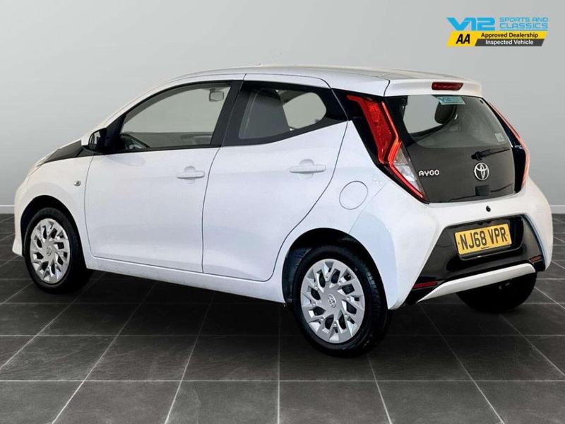 Used Toyota AYGO 2018 for sale - 76826120: Photo 8