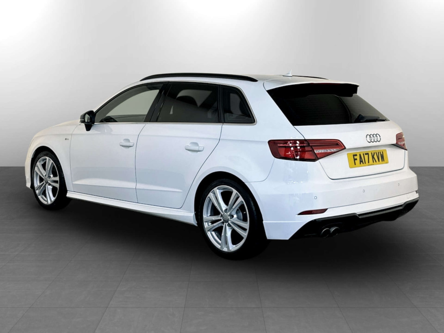 Used Audi A3 2017 for sale - 77383402: Photo 8