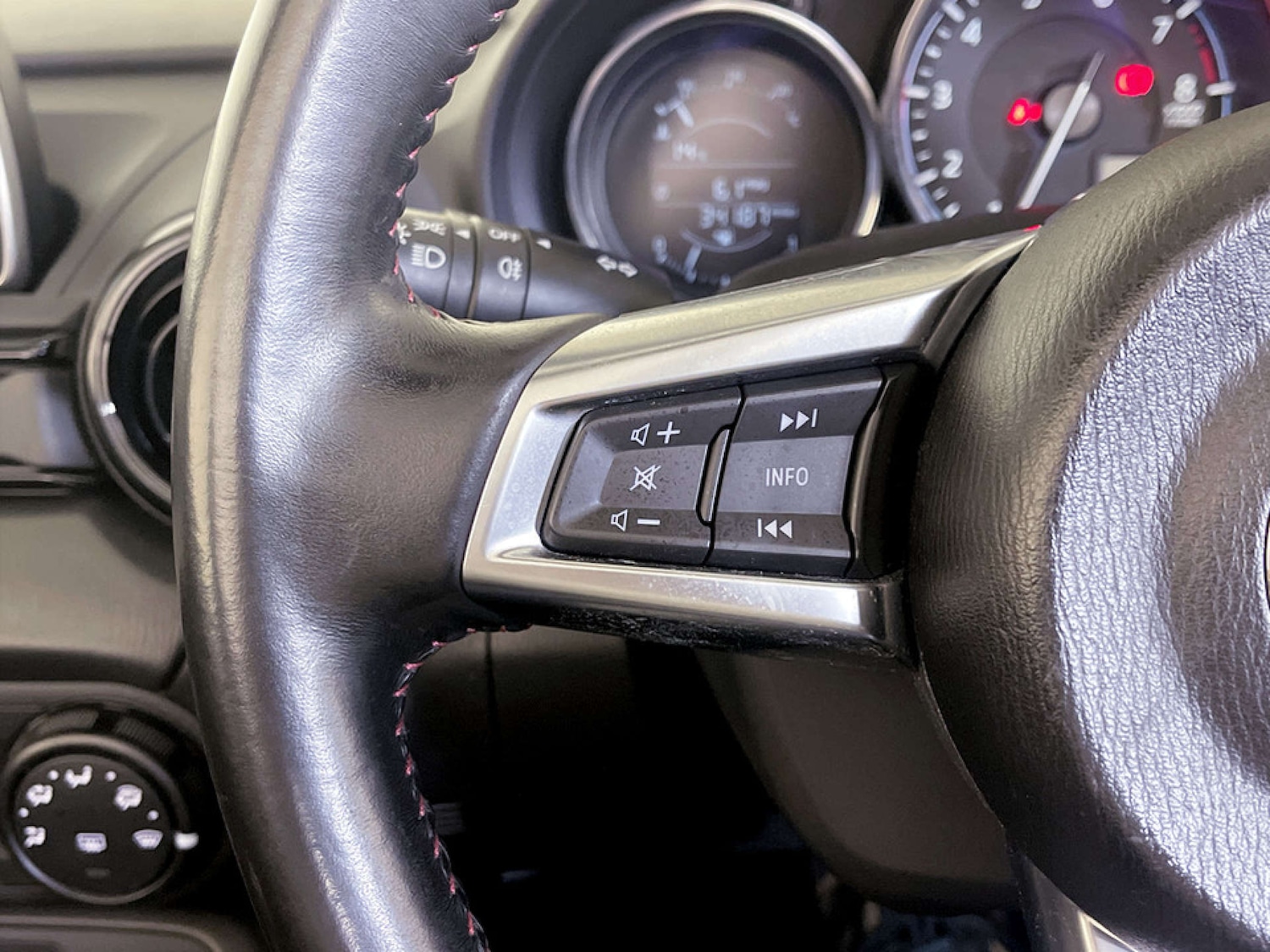 Used Mazda MX-5 2019 for sale - 77185161: Photo 18