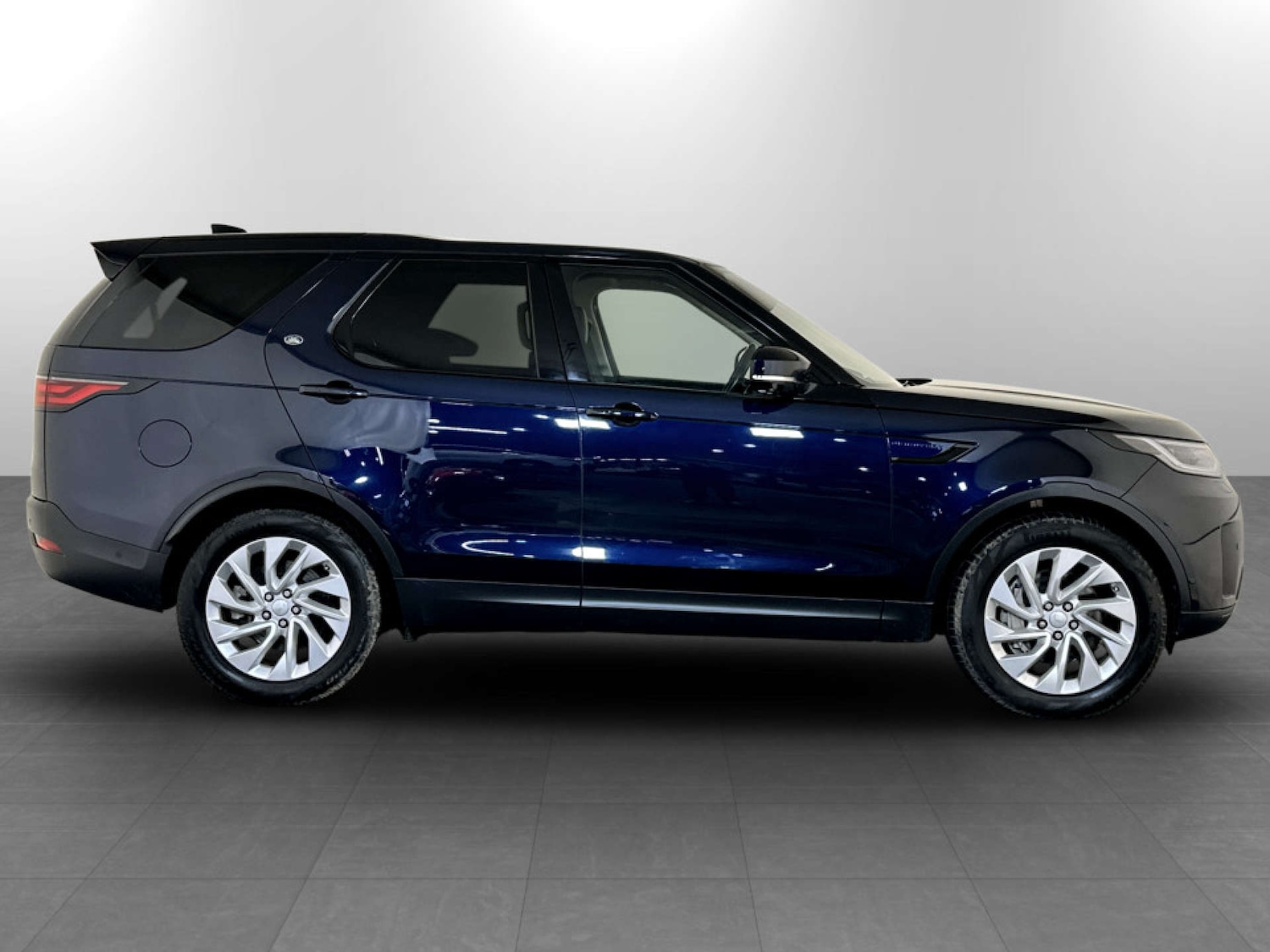 Used Land Rover Discovery 2021 for sale - 78066692: Photo 11