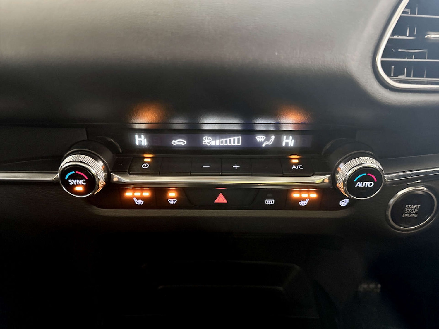 Used Mazda CX-30 2023 for sale - 77211788: Photo 24