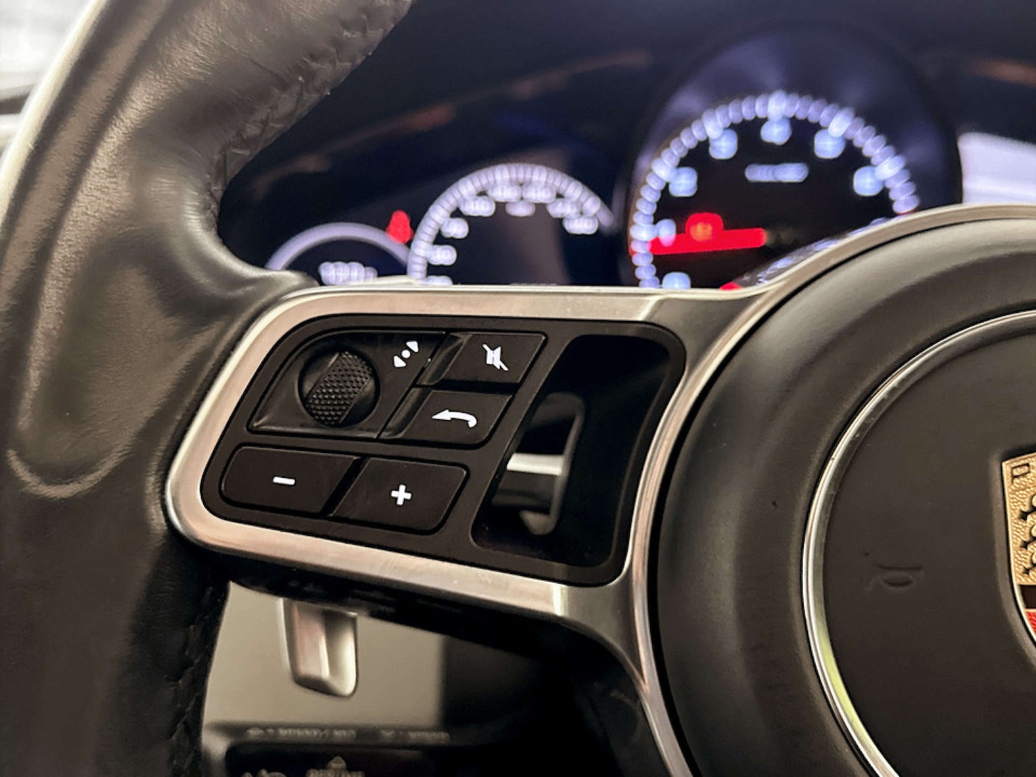 Used Porsche Cayenne 2019 for sale - 77535190: Photo 17