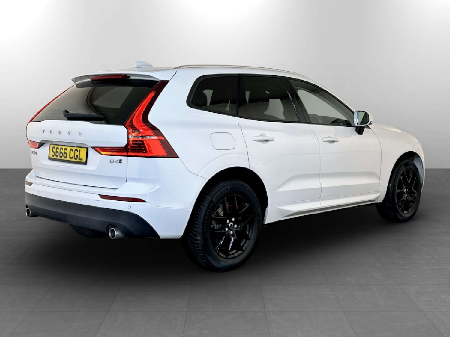 Used Volvo XC60 2018 for sale - 77523111: Photo 10