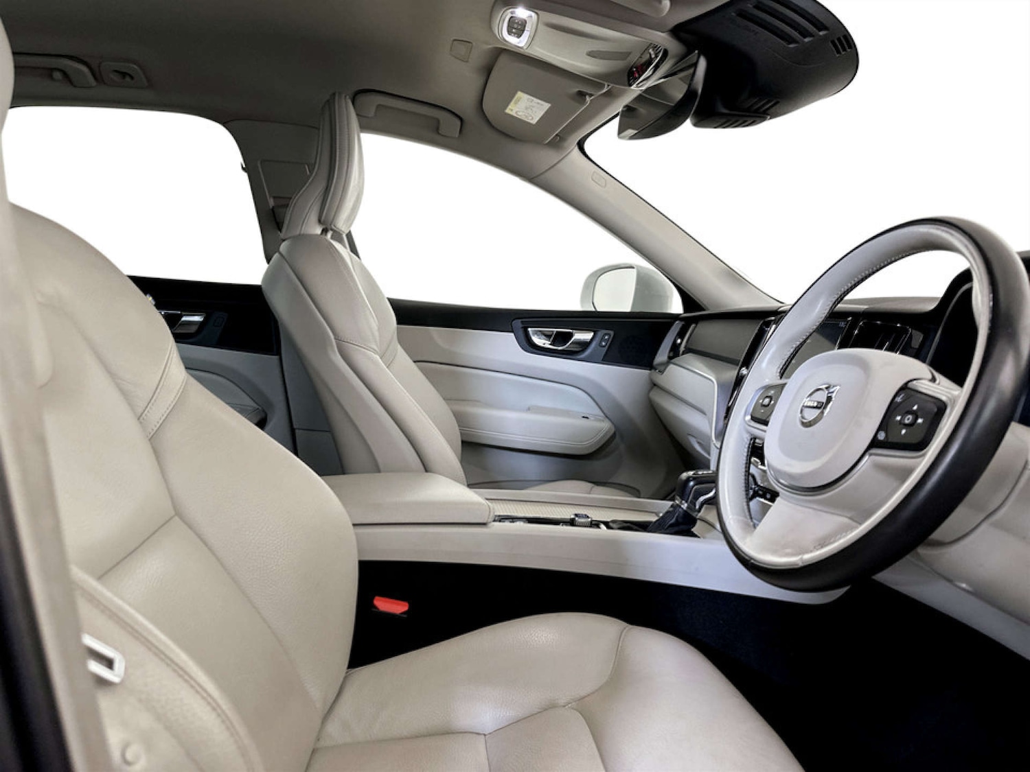 Used Volvo XC60 2018 for sale - 77523111: Photo 13