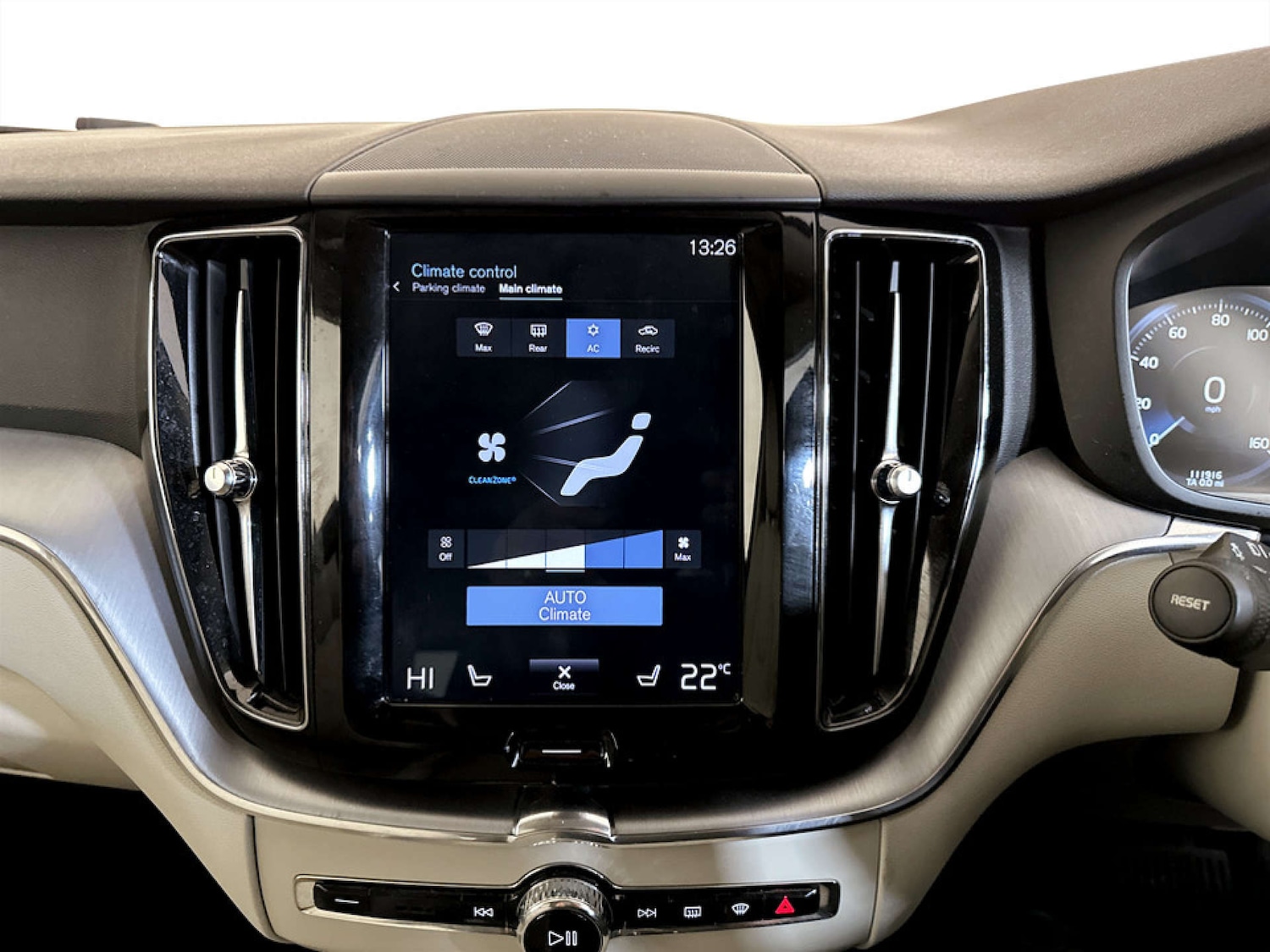 Used Volvo XC60 2018 for sale - 77523111: Photo 24