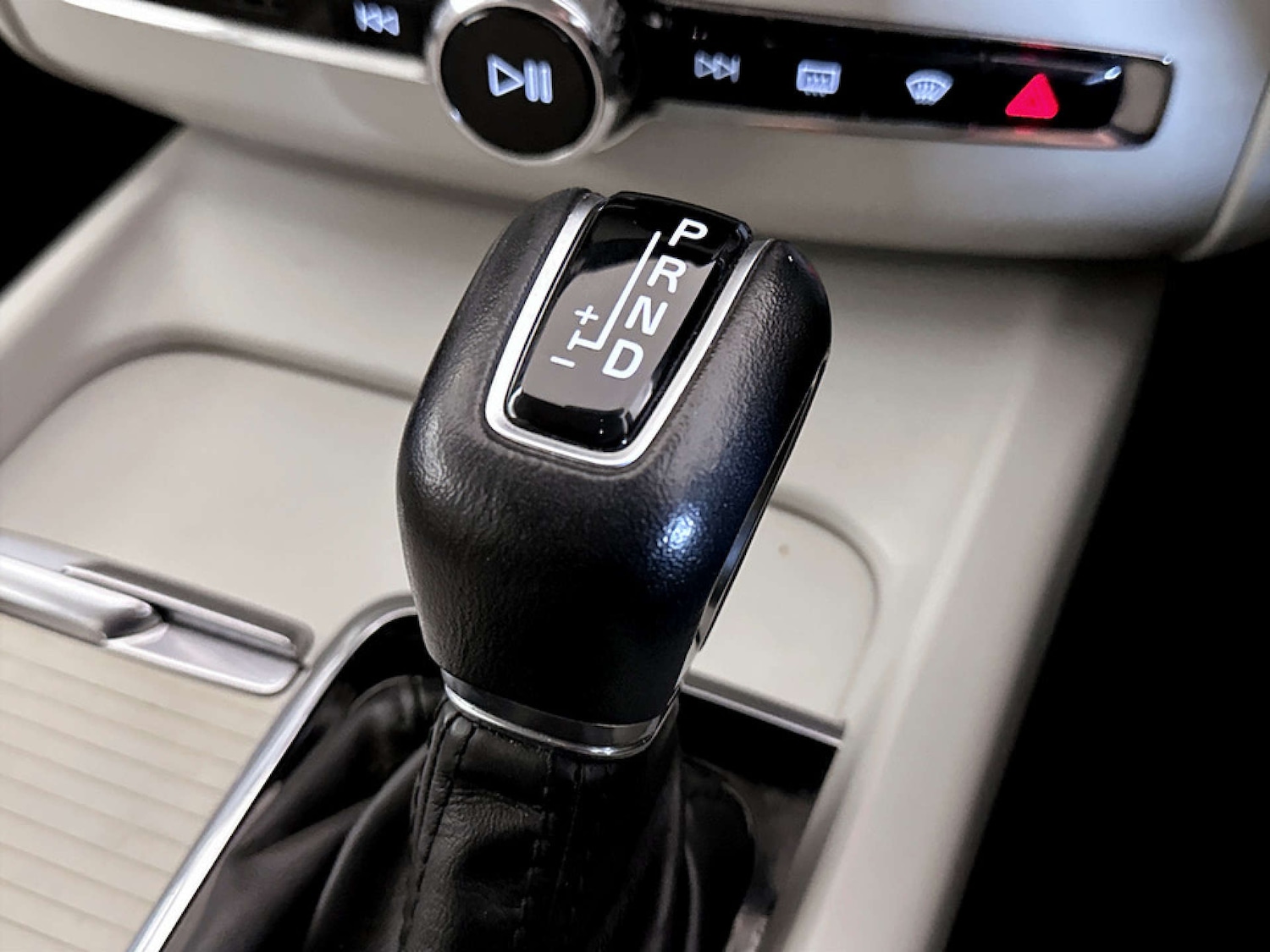 Used Volvo XC60 2018 for sale - 77523111: Photo 26