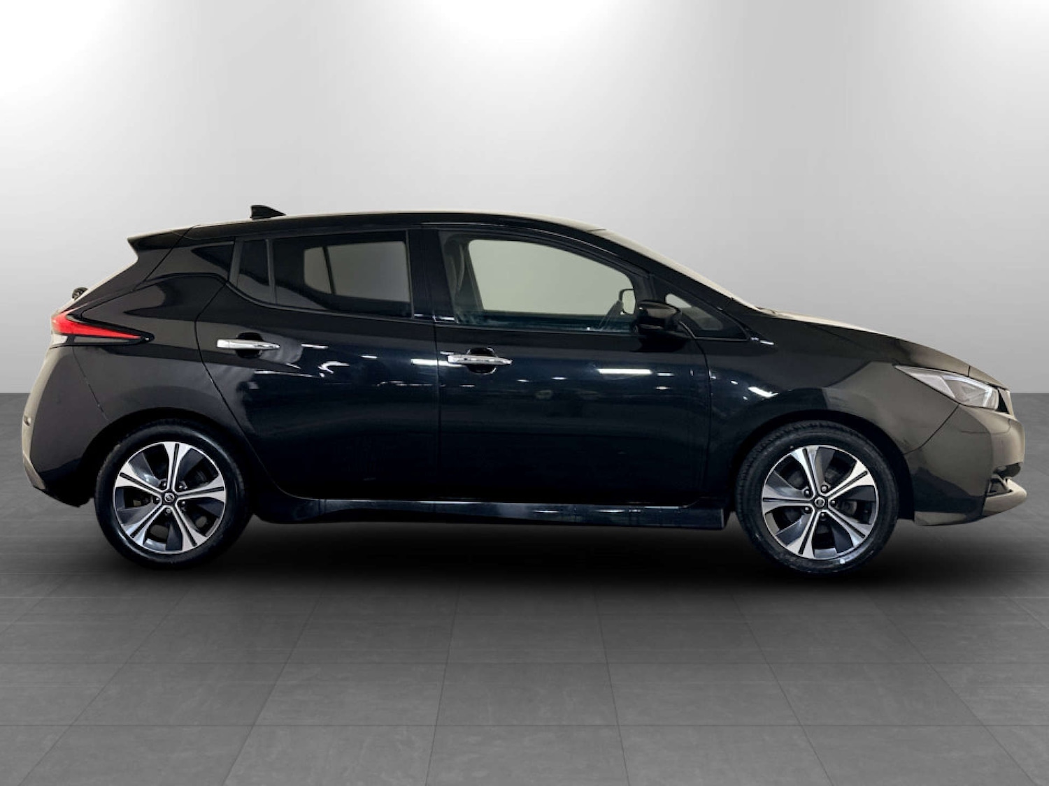 Used Nissan Leaf 2021 for sale - 77782053: Photo 11