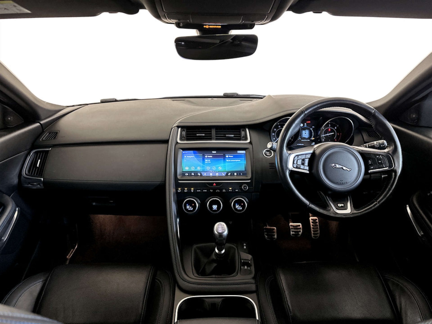 Used Jaguar E-Pace 2018 for sale - 77185040: Photo 3