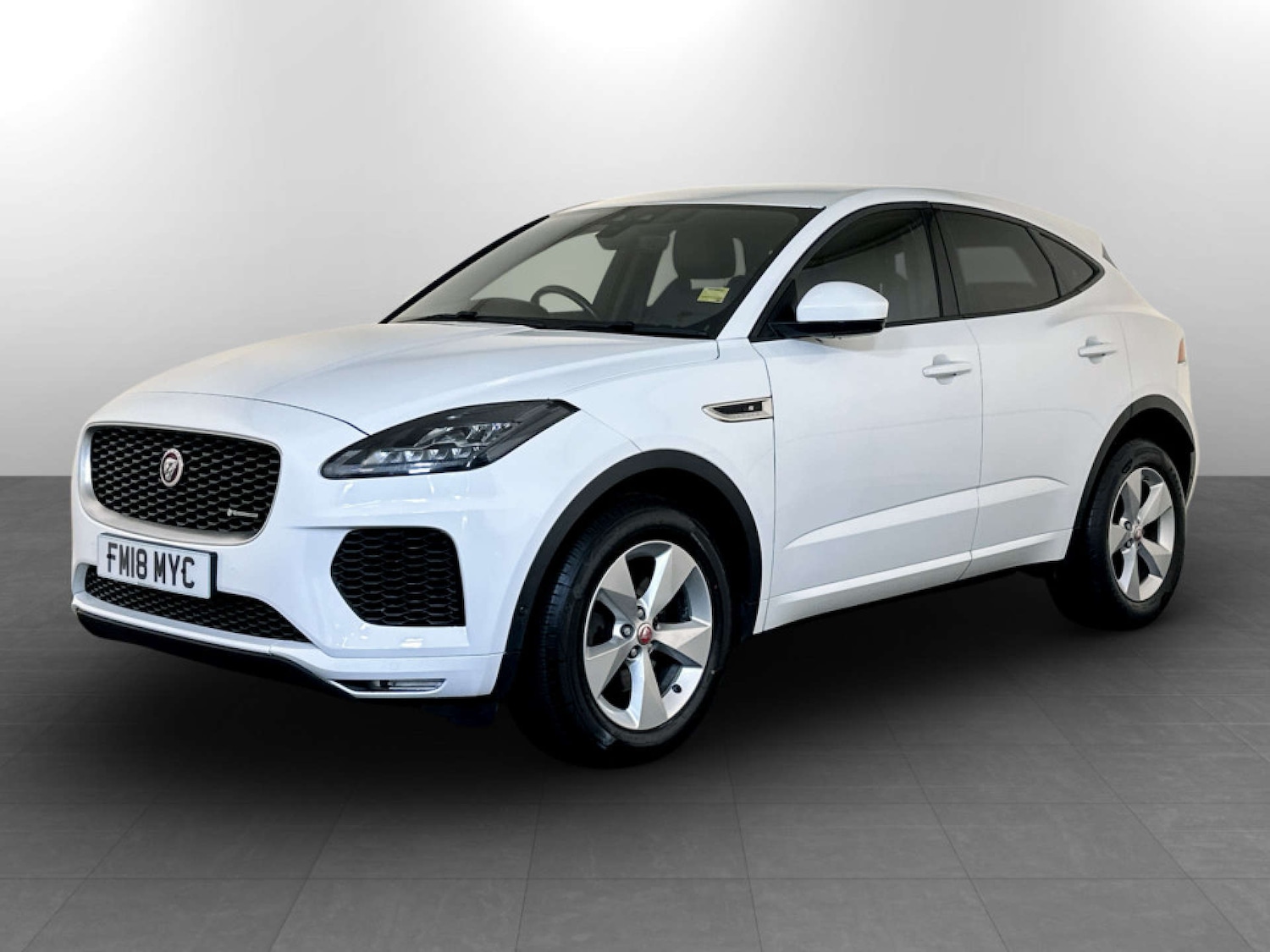 Used Jaguar E-Pace 2018 for sale - 77185040: Photo 6
