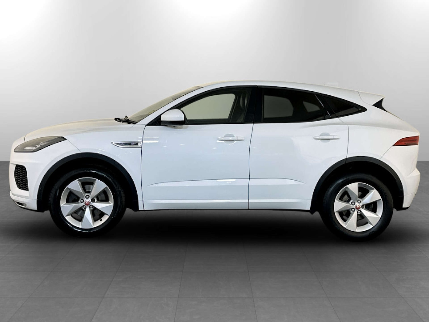 Used Jaguar E-Pace 2018 for sale - 77185040: Photo 7