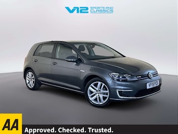 Used Volkswagen Golf 2019 for sale - 78619975: Photo