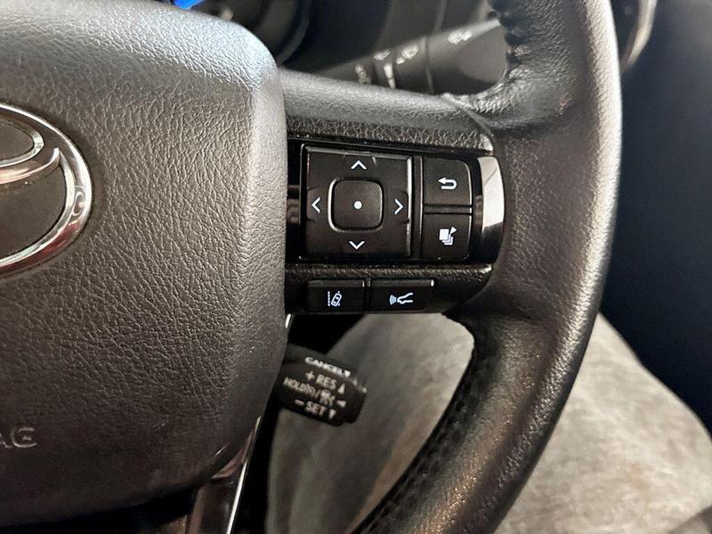 Used Toyota Hilux 2021 for sale - 76422049: Photo 19