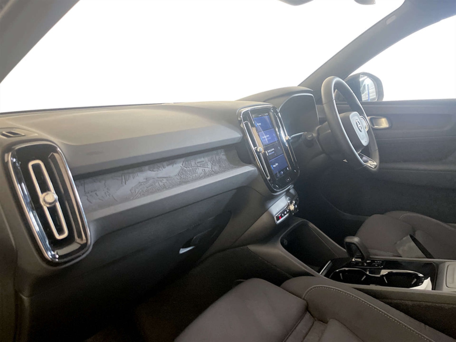 Used Volvo XC40 2022 for sale - 77535171: Photo 11